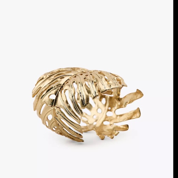 Zara monstera tropical leaf cuff bracelet - Picture 3 of 7